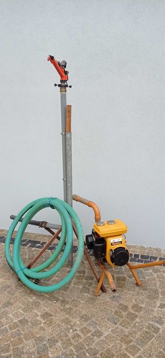 Bomba de tirar água de 1" e meia como nova