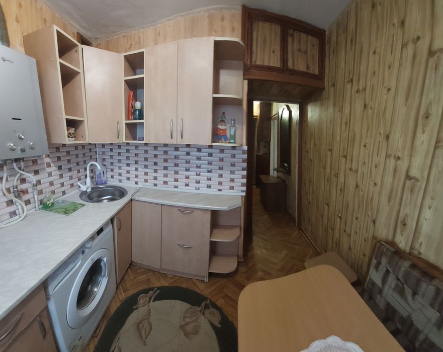 Здаю подобово свою квартиру  р-н Автовокзалу(фін докуме