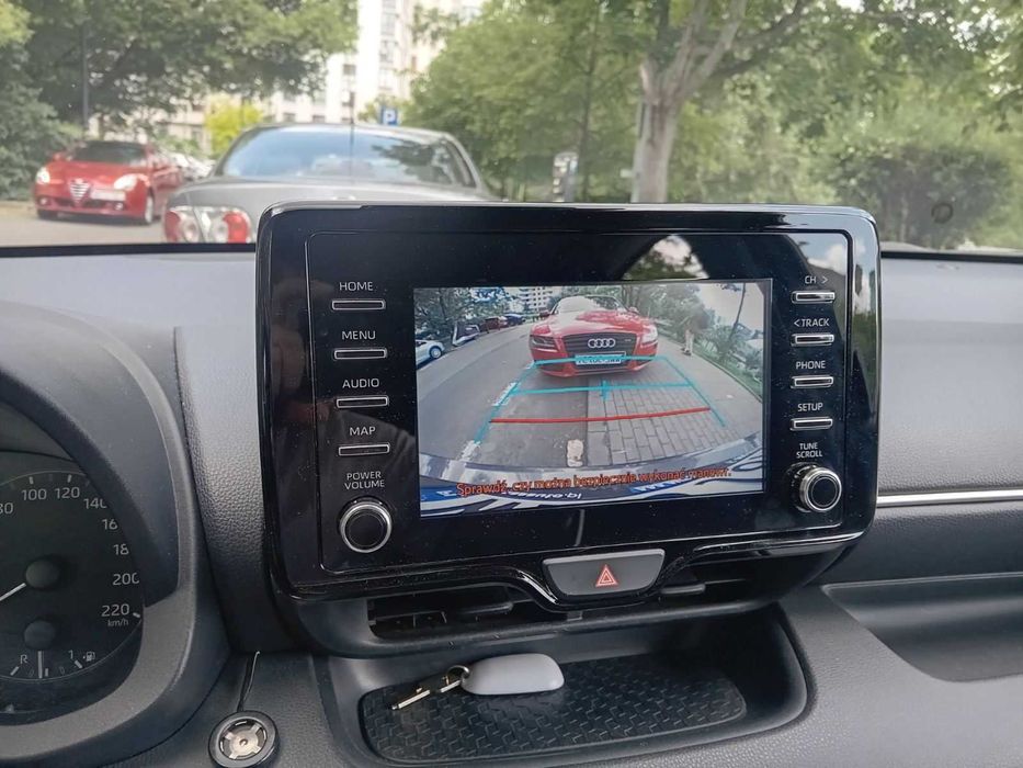 Sprzedam toyota yaris hybrid 2022