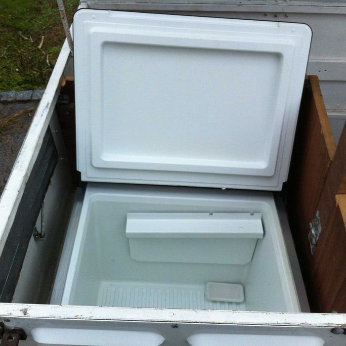 Atrelado campismo/carga - Multifunções, com tampa em muito bom estado