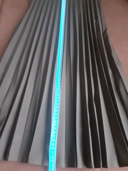 Продам 2 новеньки юбки