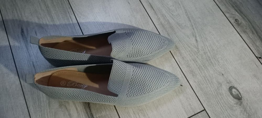 Nowe baleriny szare r. 39