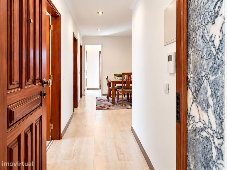 Apartamento, Carregado e Cadafais