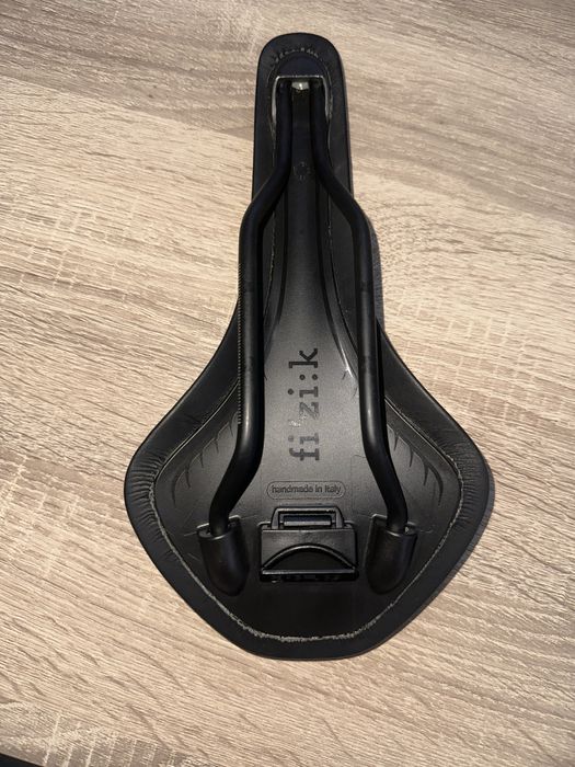Selim fizik R5 141mm