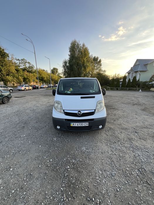 Opel Vivaro robot