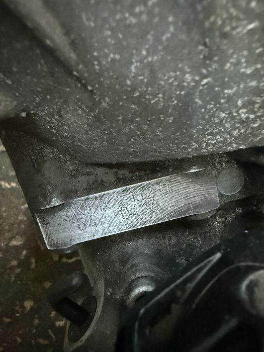 Caixa de velocidades 5v 1.6 TDI Vw/Audi/Skoda/Seat 2012 Ref:KFK
