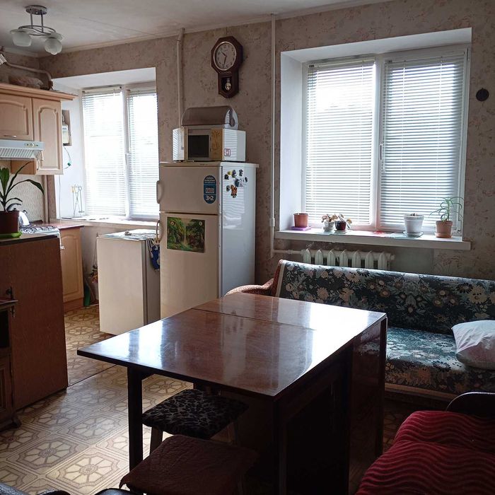 Здам 2 кімнатну квартиру Центр,можливо помісячно