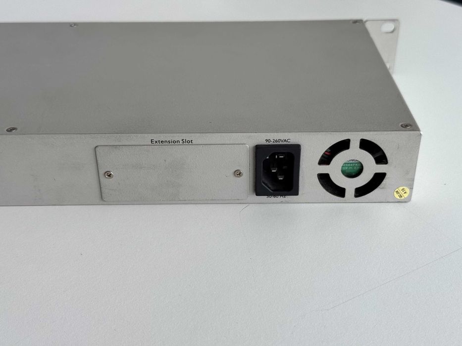 Switch Micronet (SP624K) - 24 portas