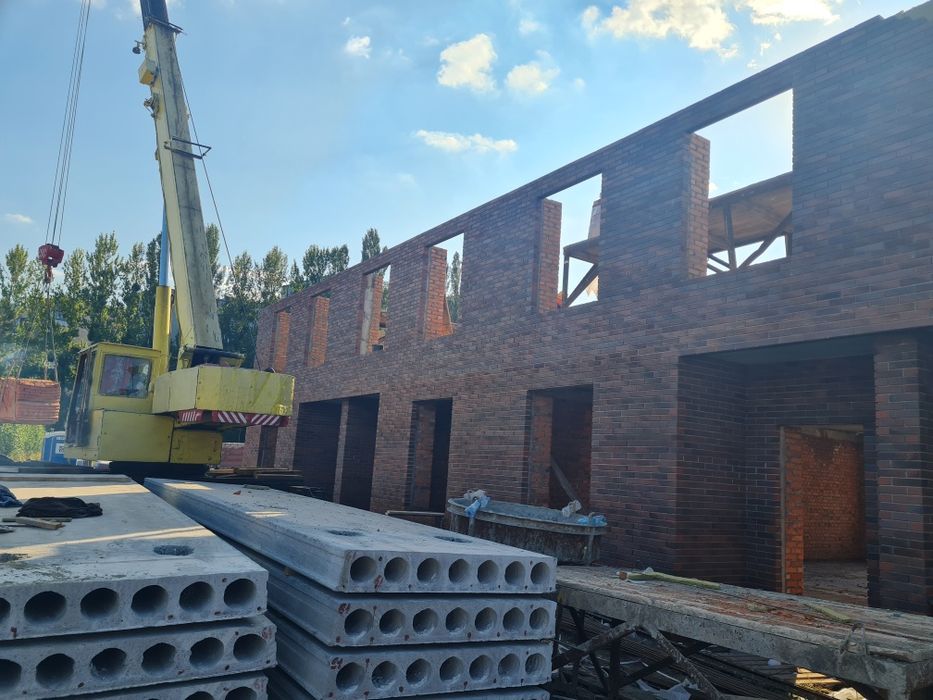 Продам танхауси в престижному районі .Право власності,КРЕДИТ ,Є-ОСЕЛЯ.!
