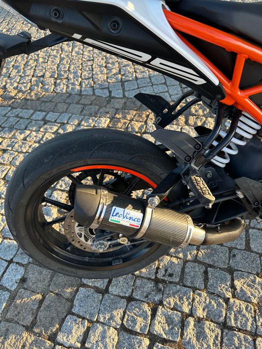 Mota KTM Duke 125