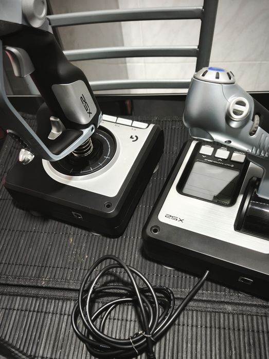 Logitech X-52 Hotas
