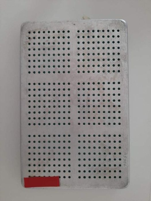 Caixa de instrumentos para Higiene Oral ( MEDICINA DENTÁRIA)