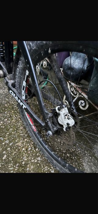 Giant Glory 8.0 – Downhill / DH – Suspensão Dupla