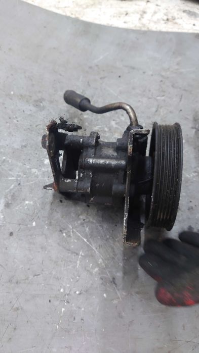 BMW E39 2.0 D 2.5 D TDS M47 Pompa Wspomagania