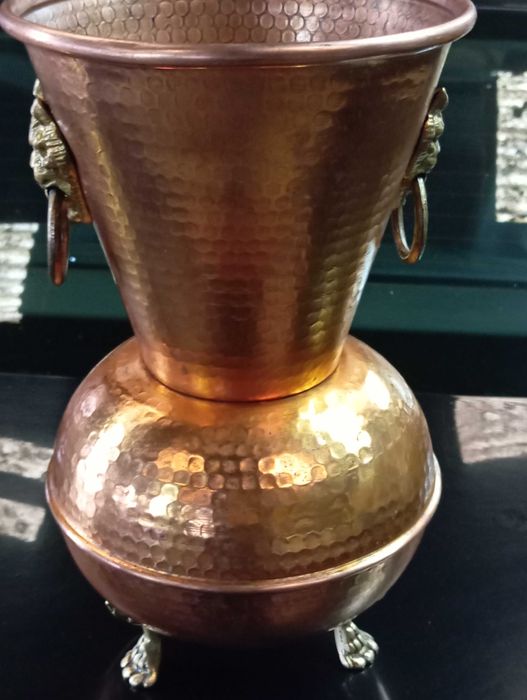 Jarrão antigo em cobre