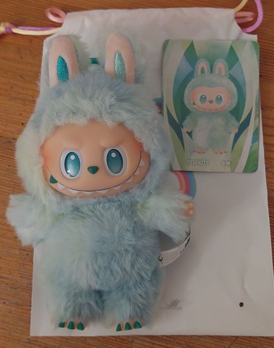 Oryginalna Labubu Serenity zielona Big into Energy tanio