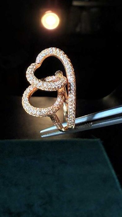 Золотое кольцо с бриллиантами