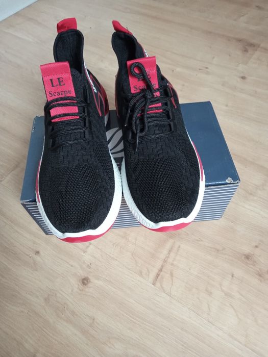 Buty sportowe męskie Le Scarpe r.41 wkładka 26 sm