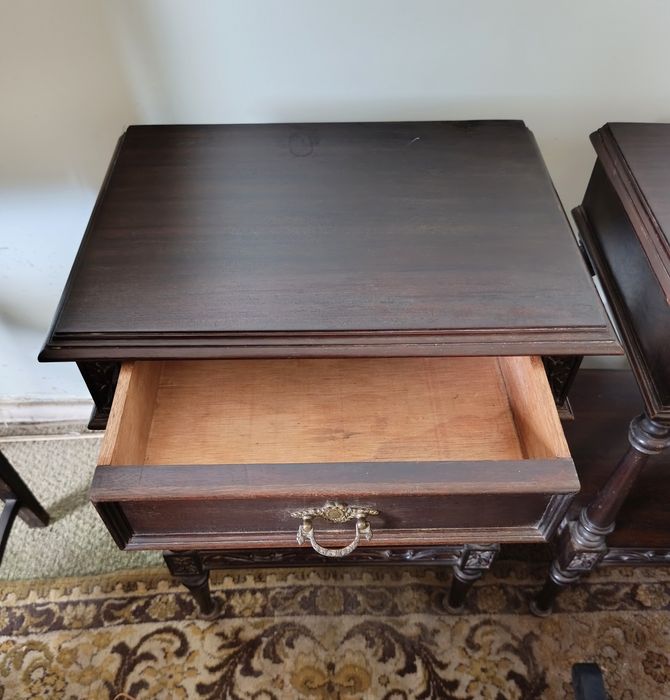 Conjunto de 2 mesas de cabeceira