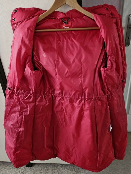 Czerwona kurtka puchowa Tiffi XS futerko jenot płaszcz puchowy