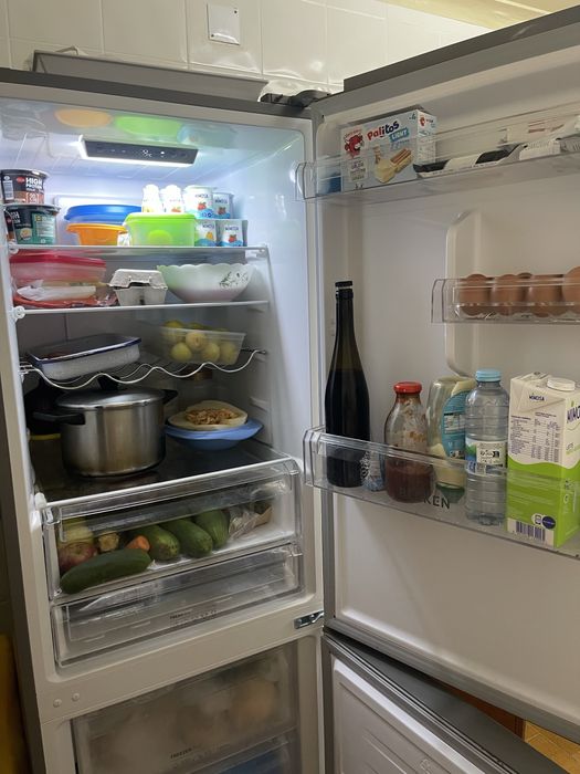 Frigorífico BECKEN 1 ano de uso c/ garantia