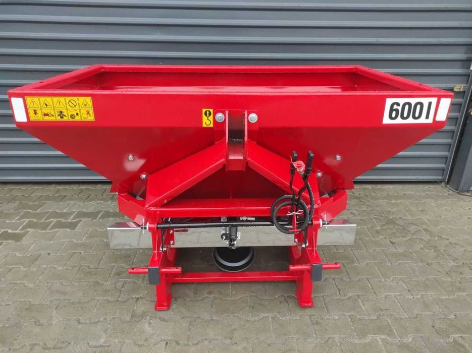 Rozsiewacz nawozów do nawozu Strumyk Promar