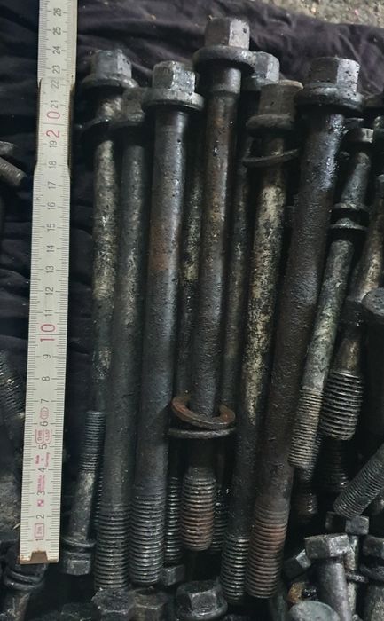 Śruby śruby śruby