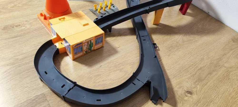 Tor Zygzak McQueen szybka jazda