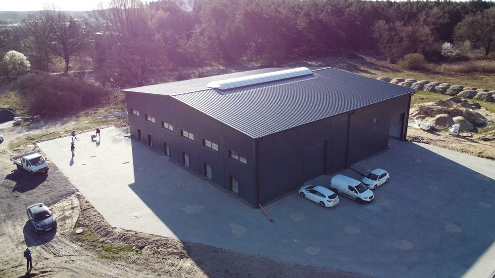 Hala stalowa ocieplana produkcyjna 30 x 30 x 7m, 900m2
