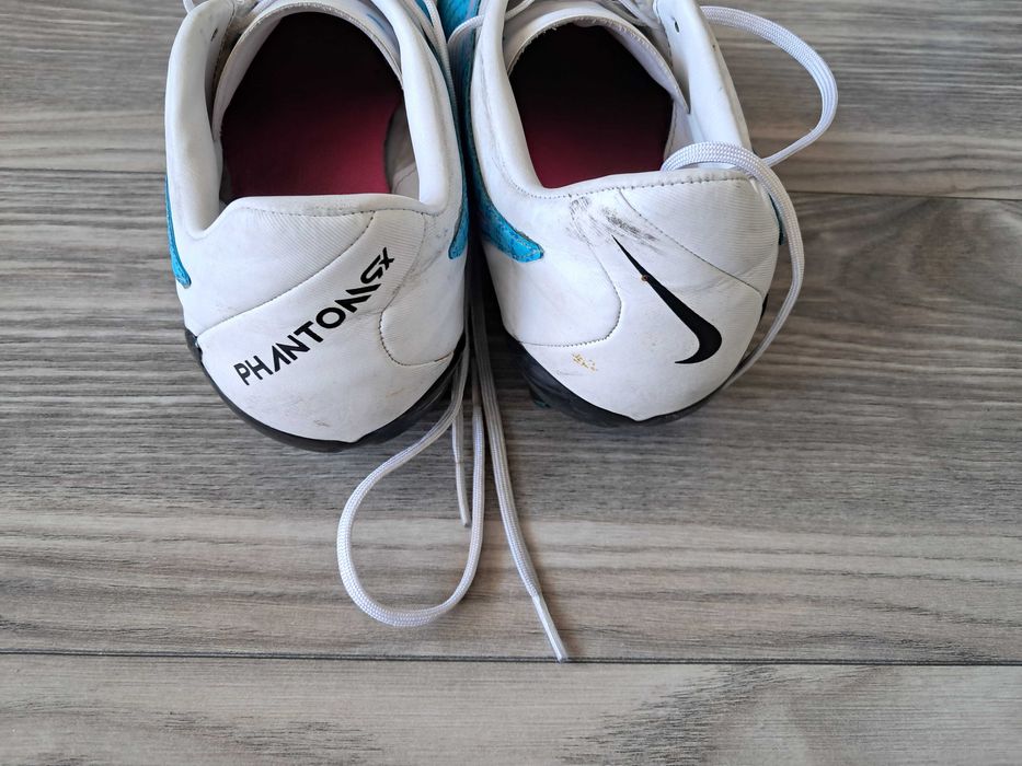 Buty do piłki nożnej korki rozm 42-43 Nike