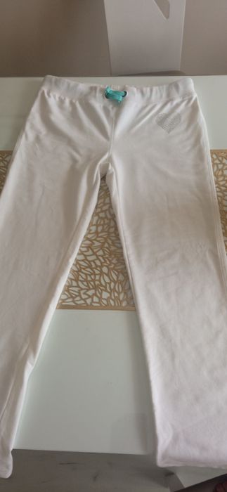 Spodnie dresowe XL z aplikacjami