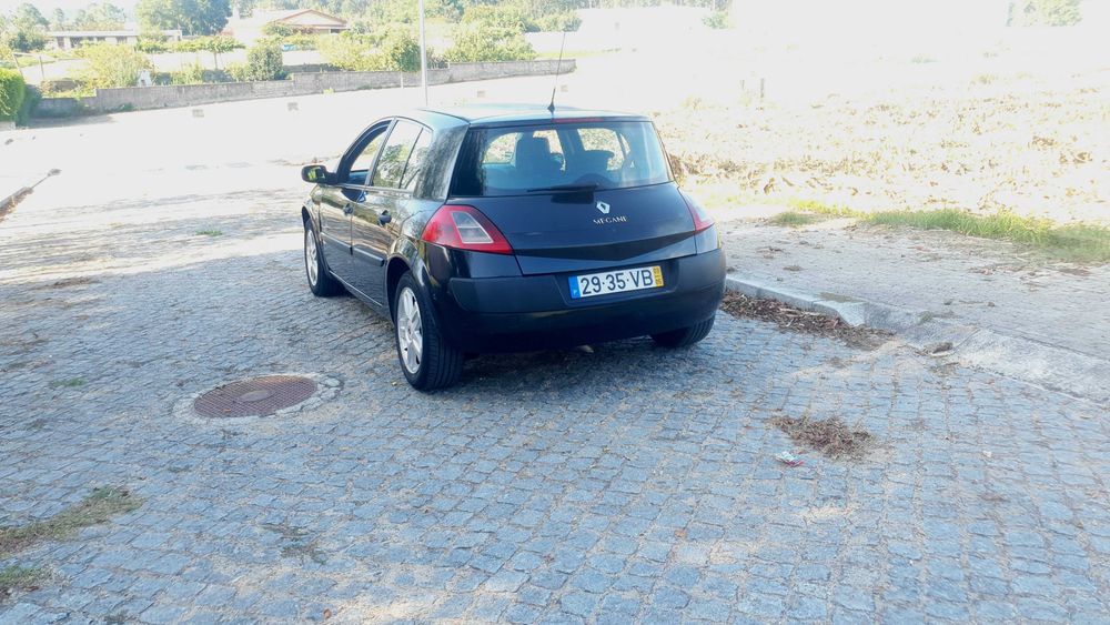 Renaul Megane - barato e económico para o dia a dia