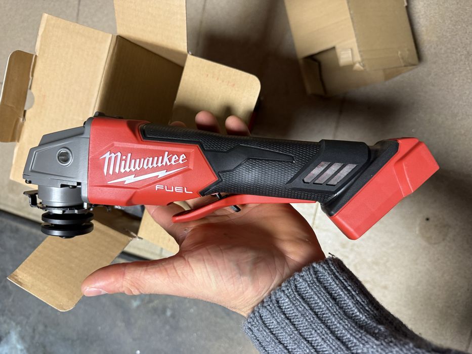 szlifierka kątowa Milwaukee 125 mm