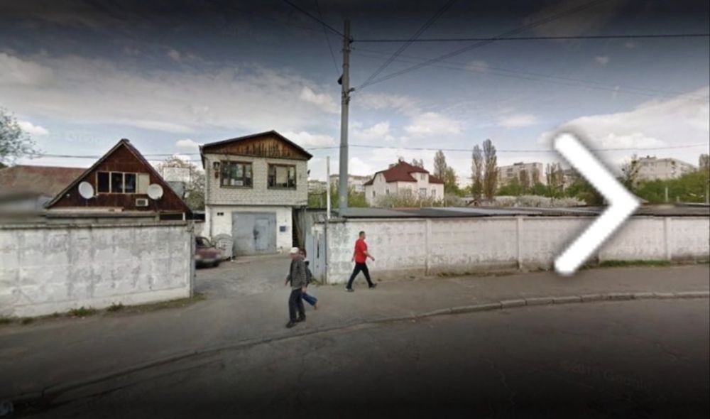 Приватизований гараж в кооперативі на Виноградарі