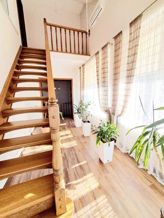 Продам неймовірний маєток наповнений домашнім теплом. Р-н Міськсаду.