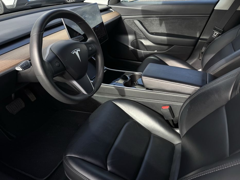 Tesla Model 3 Long Range Dual Motor AWD