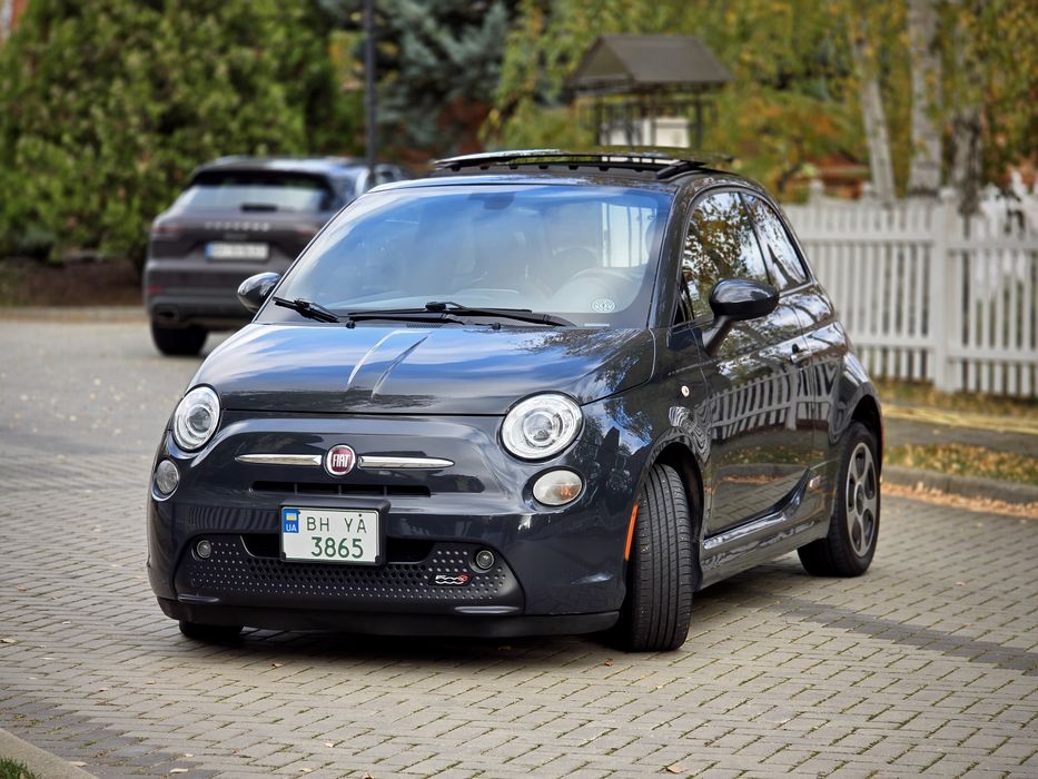 Авто Fiat 500e 2017