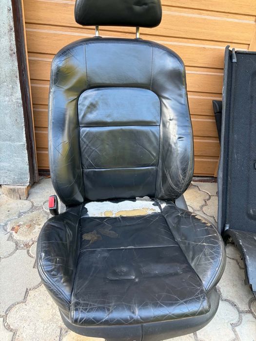 Fotele seat leon elektryczne