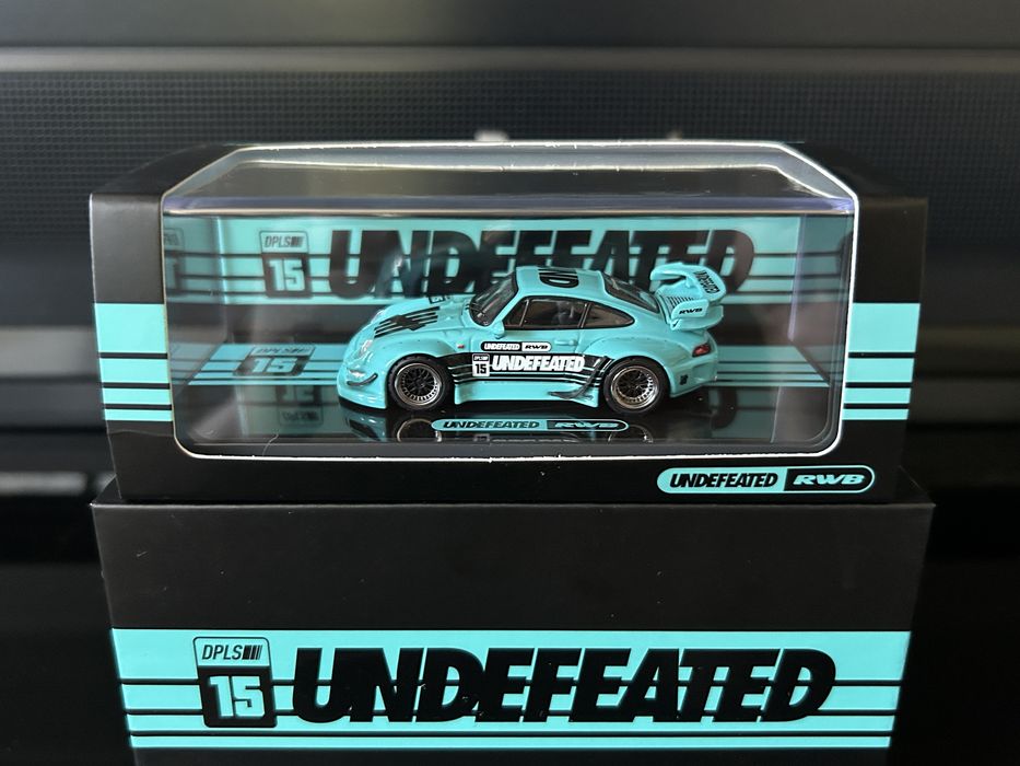 Колекційні моделі. Inno64 / RWB Porsche / Toyota Supra 90 Darwin Pro