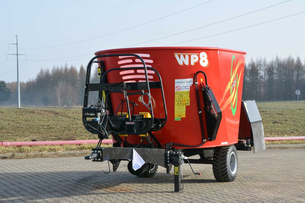 Wóz paszowy paszowóz METALTECH WT 8 taśma transporter | 8 10 12 m3 |