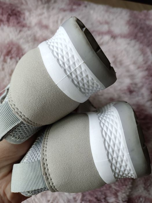 Damskie obuwie wsuwane buty sportowe trampki rozmiar 40