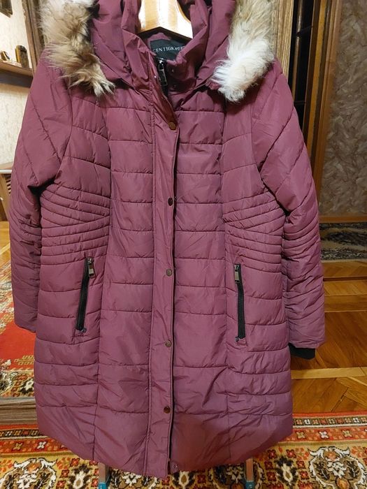 Пуховик-куртка женская