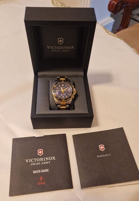 Zegarek VICTORINOX MAVERICK 42 mm 241791- używany, stan idealny