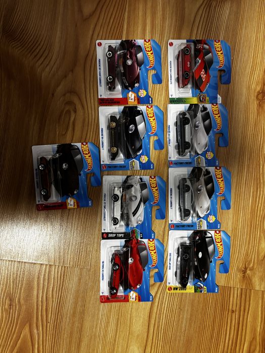 Mega zestaw Hot Wheels okolo 200 Sztuk