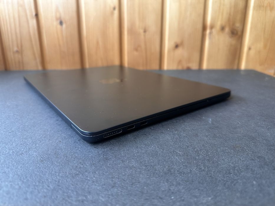 Macbook air m2 A2681 midnight 8gb 256gb