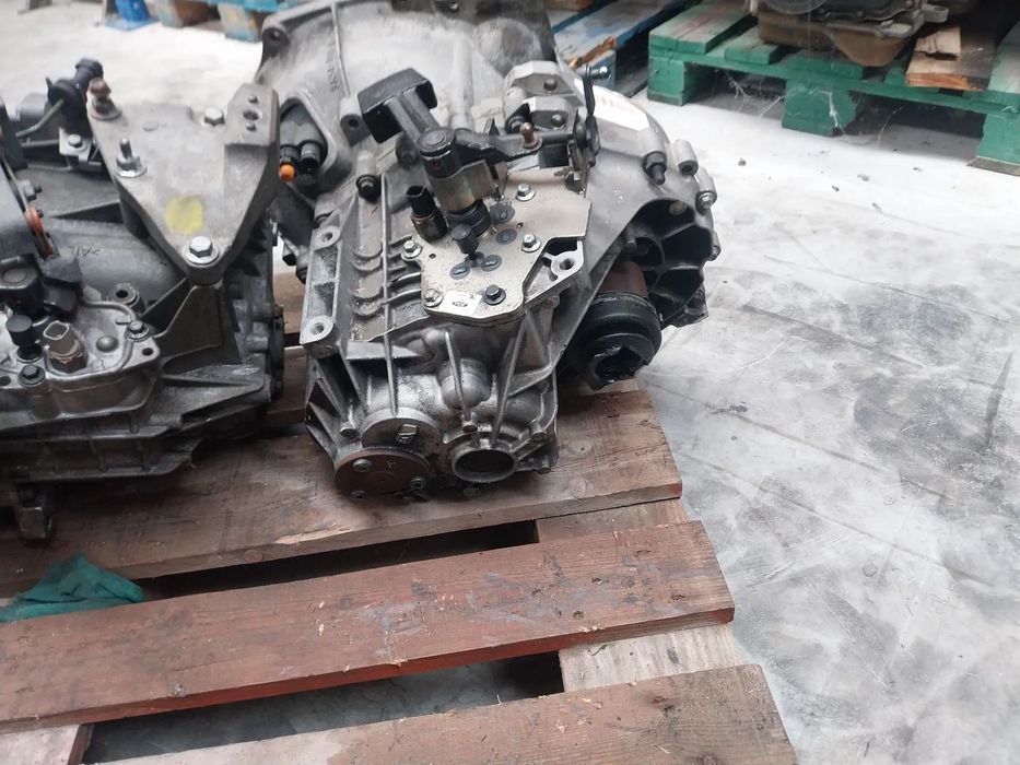 Caixa velocidades Ford 1.6 tdci Ref: 6M5R7002YC