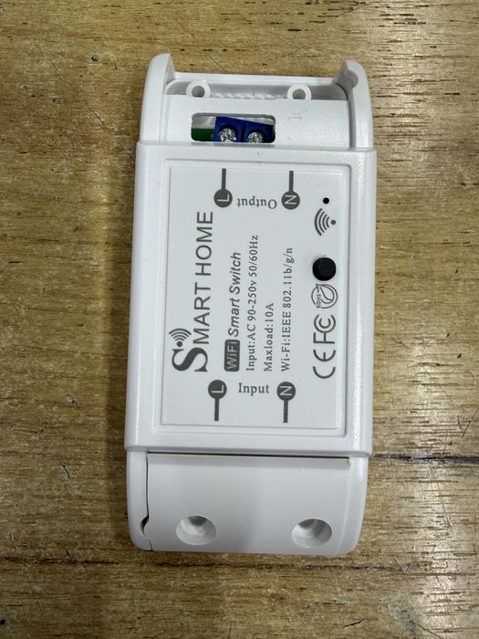 WiFi смарт вимикач Smart Home 10A Tuya Smart Life керування
