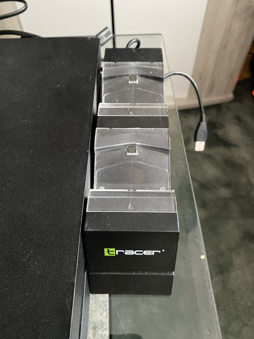 Konsola PS4 Fat 1 TB