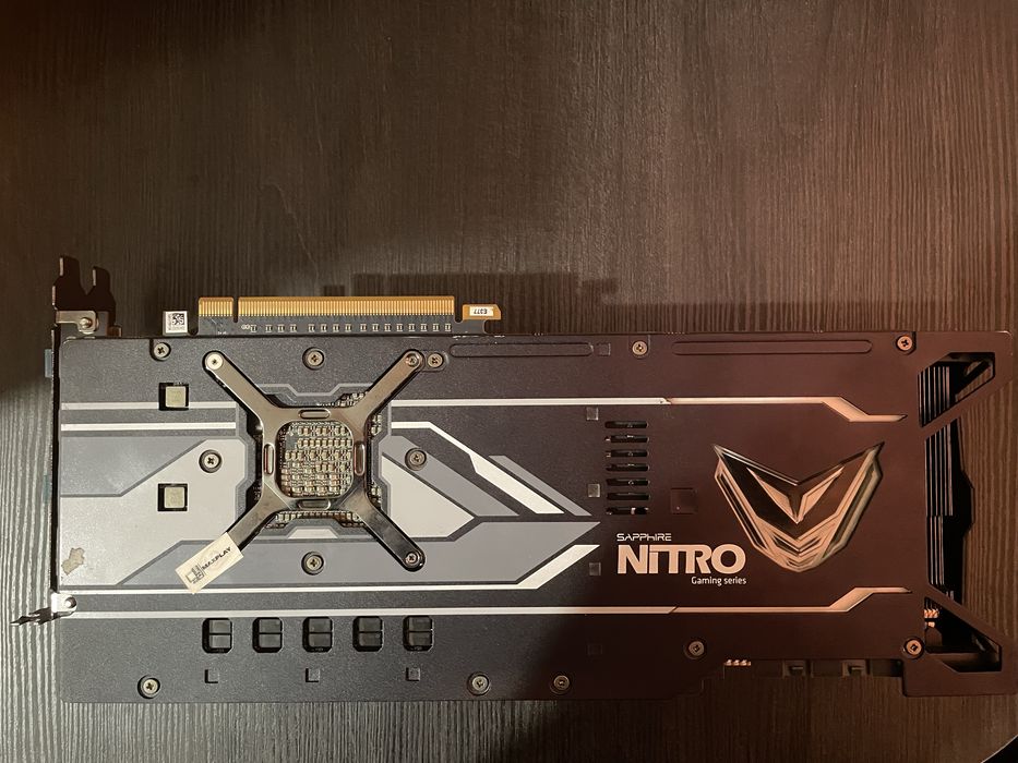 Відеокарта AMD RX Vega 64