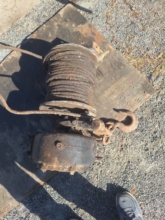 Продается лебедка га66 нз